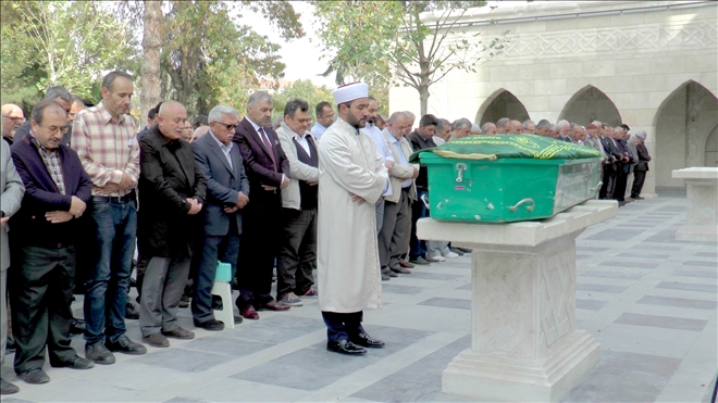 Kolonyacı Çöplüoğlu yaşamını yitirdi 