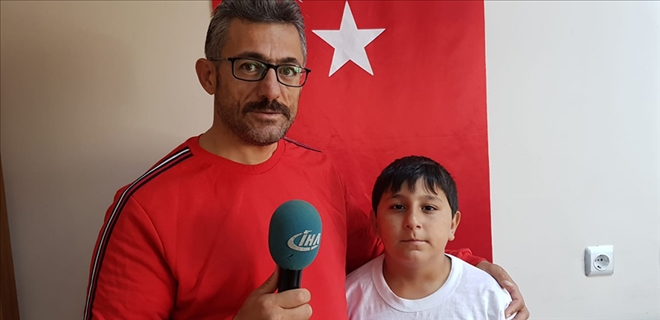 Cumhurbaşkanına ulaşamayan 11 yaşındaki Alperen hüngür hüngür ağladı 