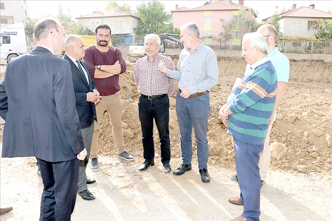 Yahyalı´da yeni hastane yapımı için yer teslimi yapıldı 