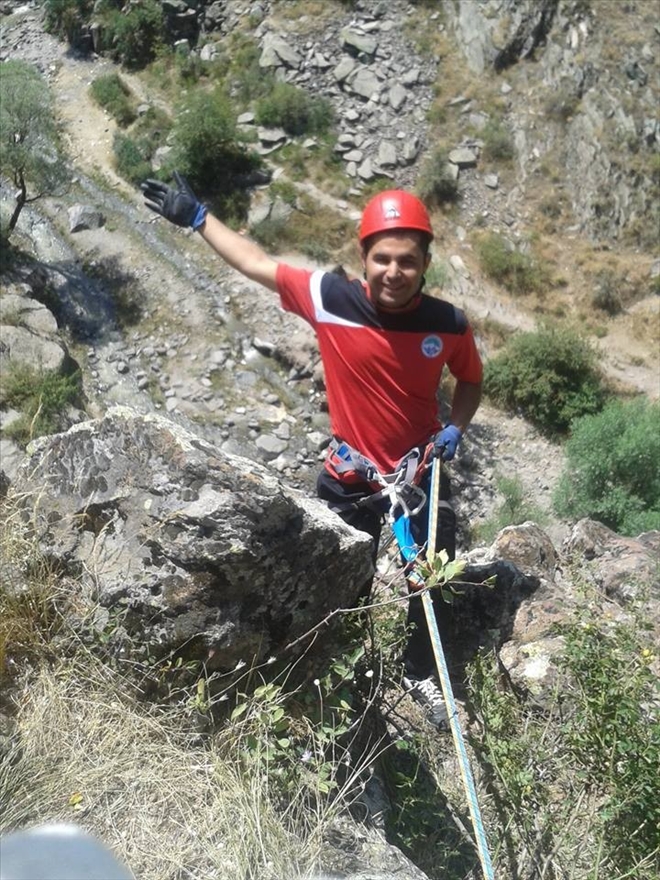 Silahla vurulan itfaiye eri hayatını kaybetti 