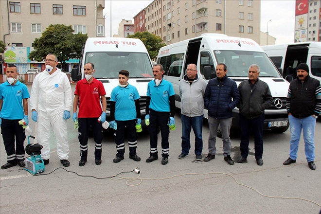 Okul servisleri mikroplara karşı dezenfekte ediliyor 