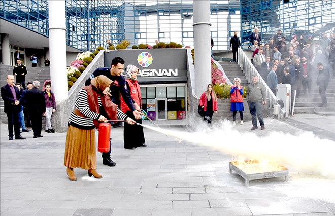 Kocasinan´da yangın tatbikatı gerçeğini aratmadı 