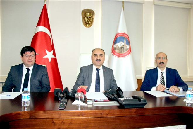 Vali Günaydın vatandaşın sorunlarını dinledi 
