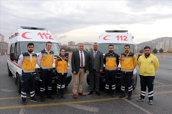 Ambulans şoförlerine sürüş teknikleri eğitimi verildi 