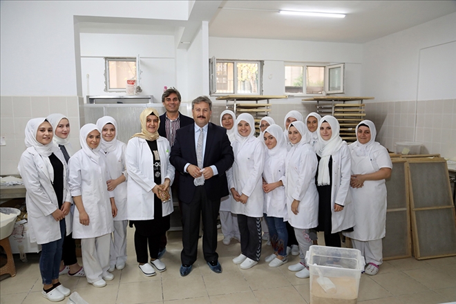 Başkan Palancıoğlu´dan Kadın Girişimciye Destek 
