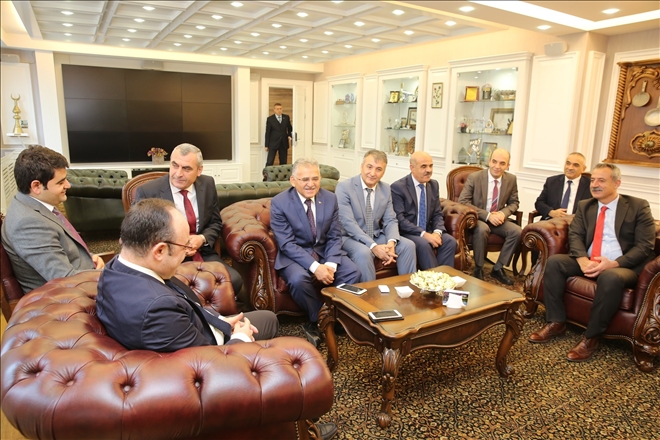 Başkan Büyükkılıç´a Tebrik Ziyaretleri sürüyor 