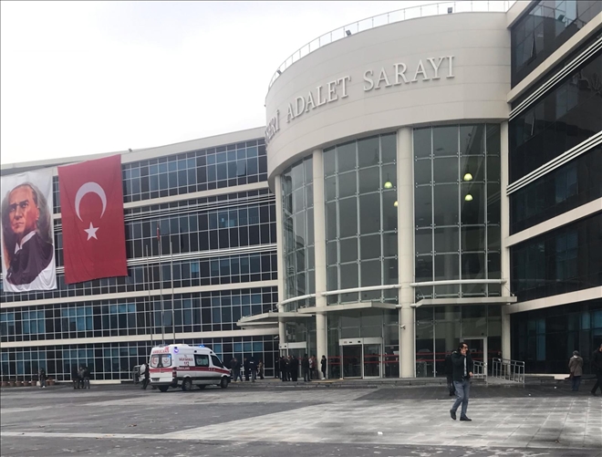 Adliye koridorunda kavga: 6 gözaltı 
