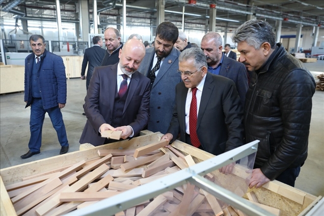 Başkan Çolakbayrakdar, ?Kayseri, Dünyanın Mobilya Merkezi Olacak? 