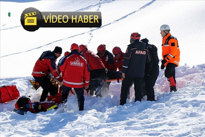 Erciyes´te nefes kesen çığ tatbikatı 