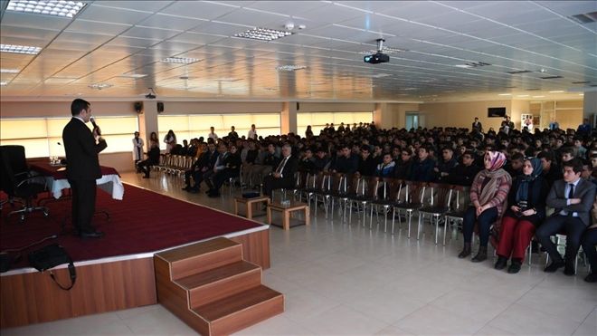 Özel Kayseri OSB Teknik Koleji´nde Hocalı Katliamı paneli 
