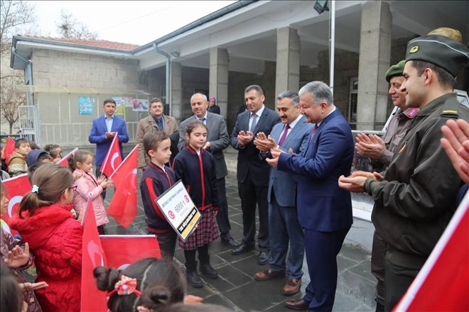 Seyrani İlkokulu öğrencileri Mehmetçik´i unutmadı 