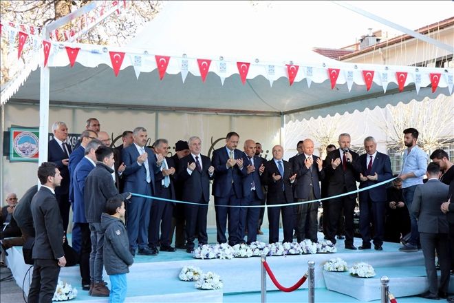Tarihi Çifteönü Cami restorasyonun ardından ibadete açıldı 