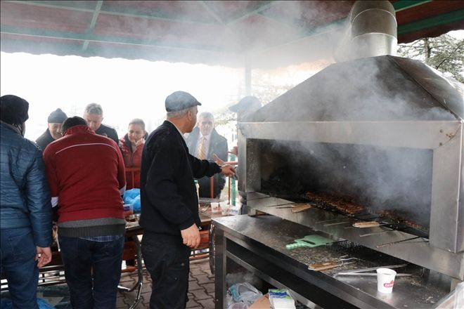 Mehmetçik için kermes düzenlediler 