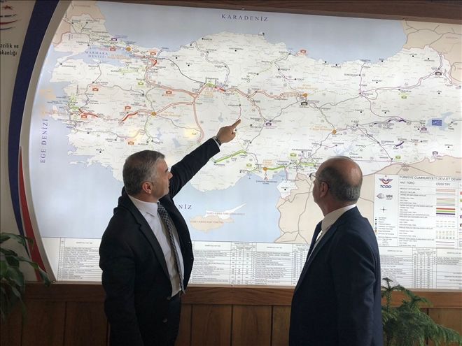 Demir yolu projeleri masaya yatırıldı 