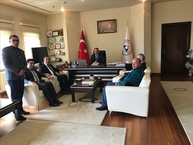 Sağlık Sen Yöneticileri Rektör Güven´i ziyaret etti 