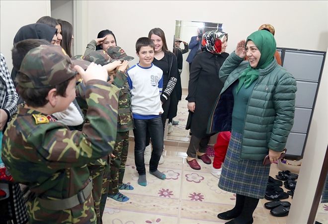 Ayşe Kamçı´dan Sevgi Evlerine ziyaret 