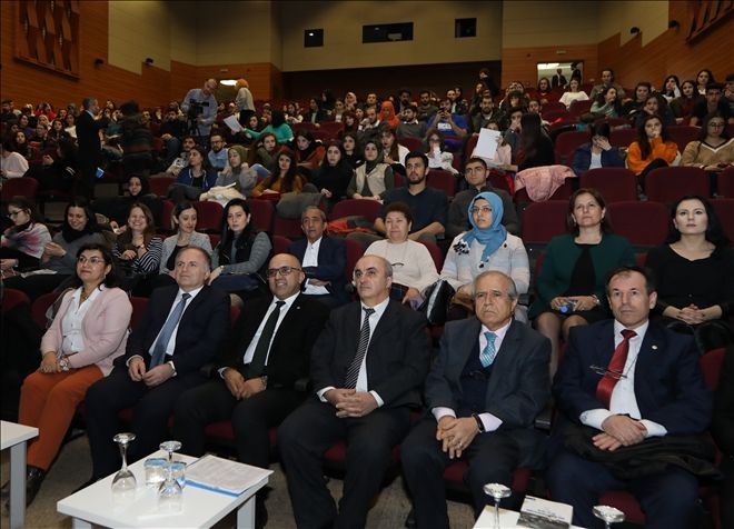 ERÜ´de ?Rus Edebiyatında Kur´an-ı Kerim´ anlatıldı 