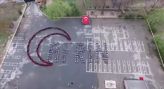 Mehmetçiğe destek sürüyor 