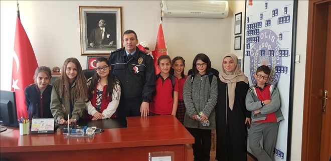 Komediksiyon Develi Tiyatro Ekibi Polisler İçin Tiyatro Gösterisi Yapacak 
