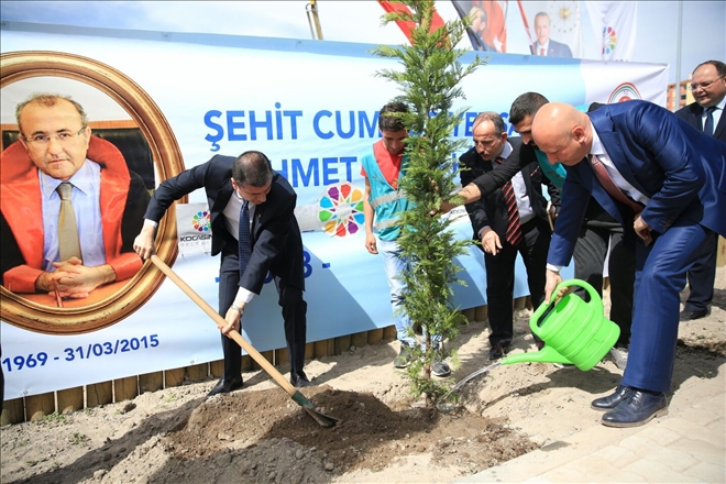 Şehit Savcı Kiraz´ın adı fidanlarla yaşayacak 