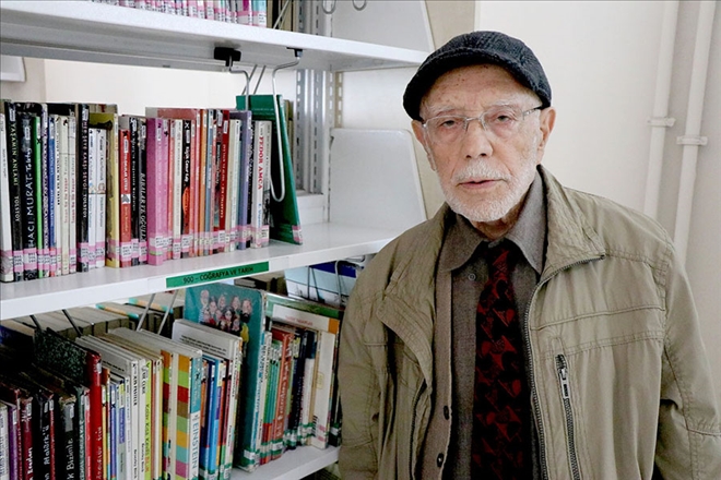 Mustafa dedenin ?Kütüphane´ aşkı gençlere örnek oluyor 