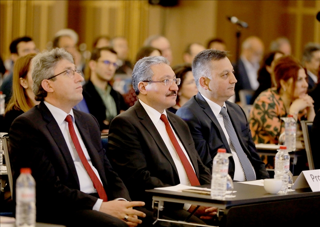 Prof. Dr. Ümit Ukşal, 8. Ulusal Pediatrik Dermatoloji Günleri Başladı 