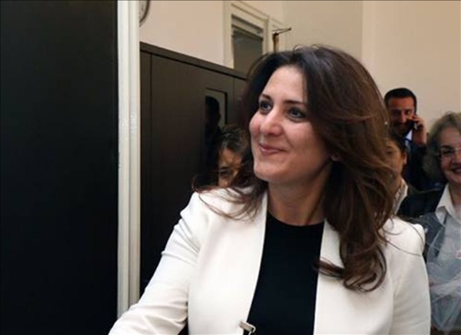 ÖZER, HASEKİ´YE YÜKLENDİ