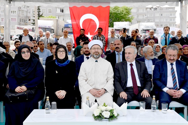 SURİYE´YE 20 TIR YARDIM GÖNDERİLDİ