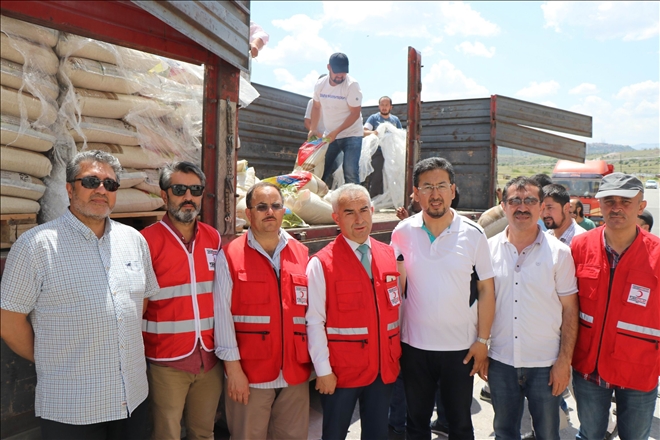 Kızılay Talas Şubesi´nden Doğu Türkistanlılara 4 tır yardım 