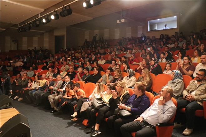 Türk büyükleri Tekden Koleji´nde anıldı 