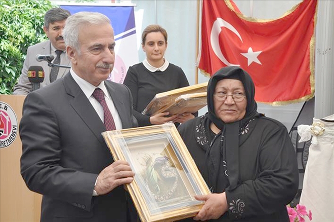 Şehit ailelerini duygulandıran sergi 