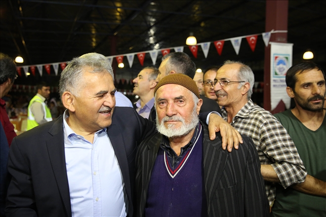 Başkan Büyükkılıç, Yeniköy halkıyla iftarda bir araya geldi 