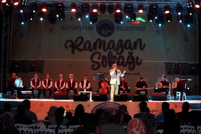 Ramazan Sokağı´ndan ilahiler yükseldi 
