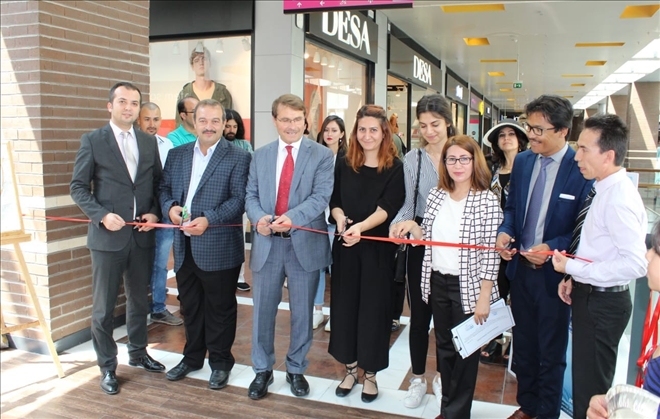 Afgan Mülteci Dayanışma Derneği (AMDYD) tarafından resim sergisi düzenlendi 