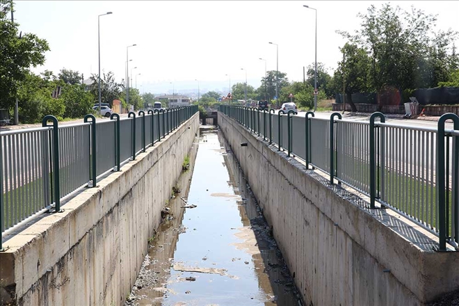 Melikgazi´nin taşkın su kanalları şehrin sigortası oldu 