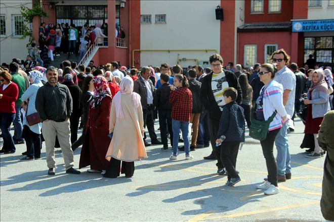 Kayseri´de 19 bin 603 öğrenci YGS sınavına girdi 