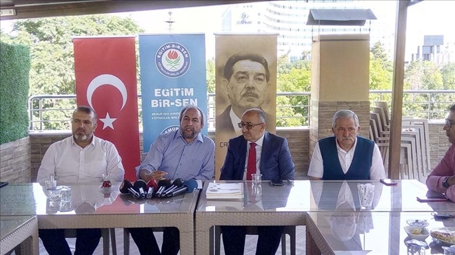 Kalkan: ?Başkanlık Sistemi eğitimin hantal yapısına çare olabilir? 