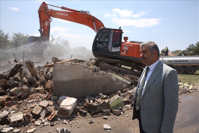 Sorunsuz yıkım, kesintisiz hizmet 