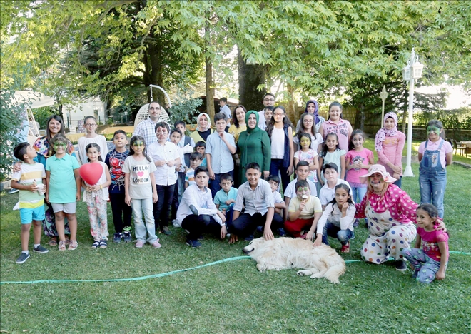 Ayşe Kamçı Sevgi Evlerinde kalan çocukları misafir etti 