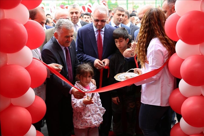 MELİKGAZİ HER GEÇEN GÜN BÜYÜYOR