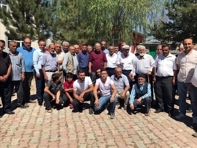 Kaymakam Duru Çöten mahallesini ziyaret etti 