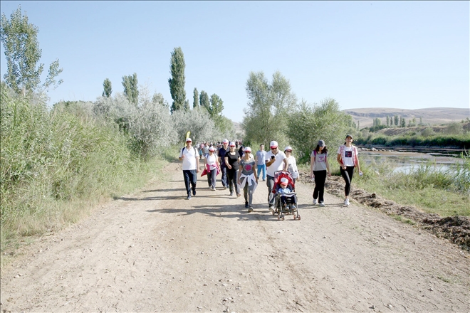 Doğaseverler Büyükşehir´in yürüyüşünde buluştu 