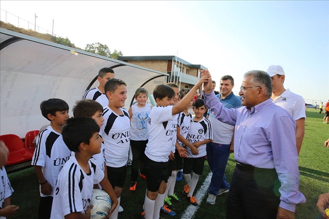 Başkan Büyükkılıç Hisarcık Sosyal Spor Tesislerinde 
