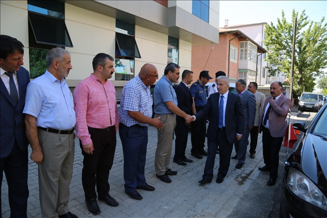 Vali Kamçı, Develi´de muhtarları ve kurum müdürlerini dinledi 