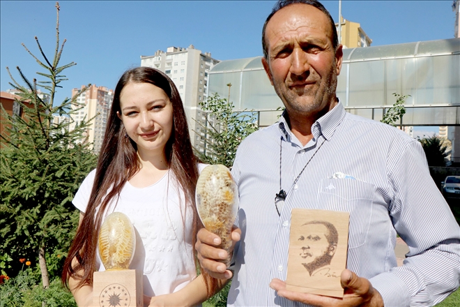 Ampulde ürettiği balı Cumhurbaşkanına hediye etmek istiyor 