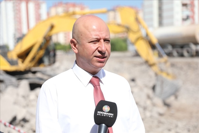 Mevlana Mahallesinde çevre düzenleme çalışmaları devam ediyor 