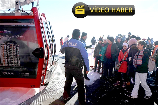  Erciyes´e ilk defa giden öğrenciler heyecanlandı 