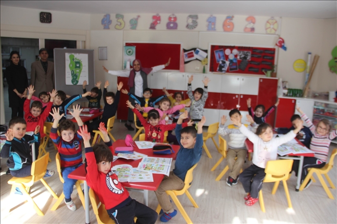 Doğaya saldıkları karbon kadar ağaç dikiyorlar 