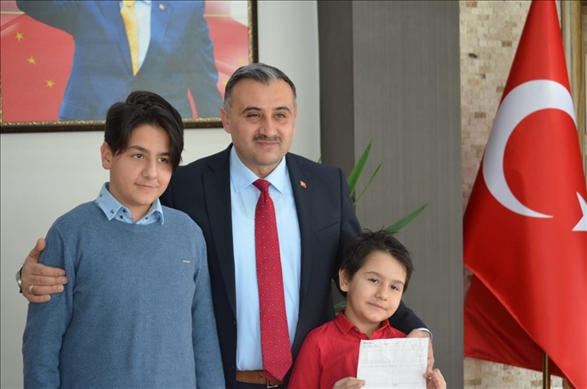 Kendileri küçük gönülleri büyük 