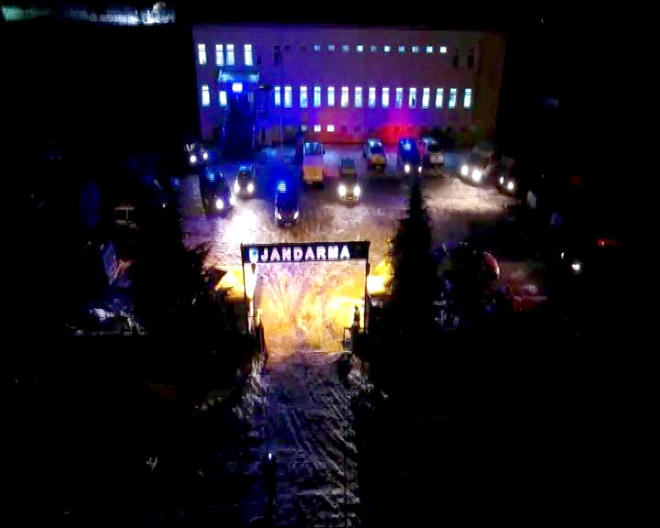 Jandarmadan 17 adreste uyuşturucu operasyonu 